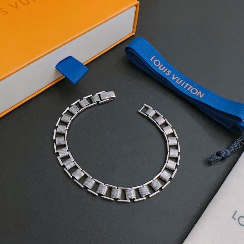 LV Bracelet 03lyr251